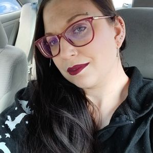 Meet your Posher, Paige